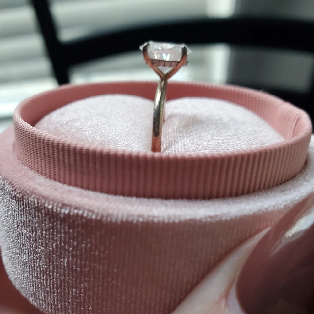 Kay Jewelers Silver Ring with Clear Stone - Picture 3 of 11